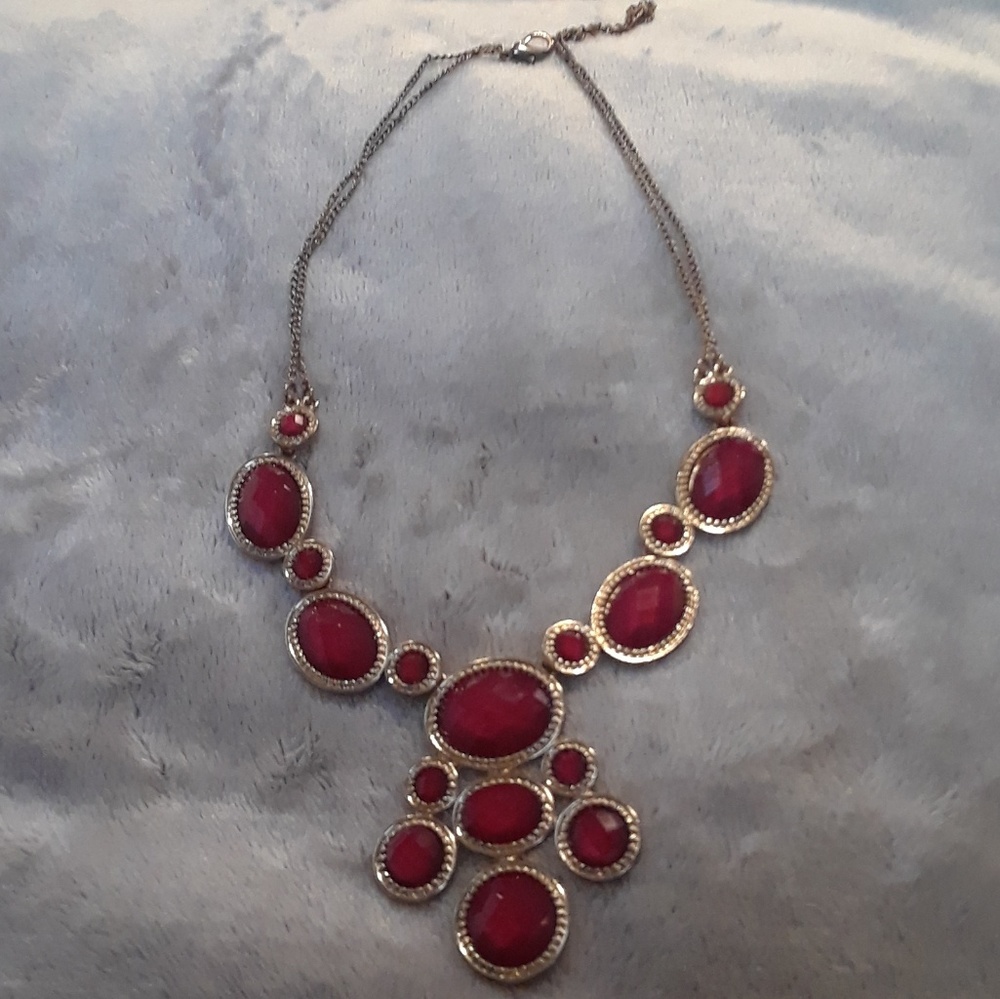 Gold and red necklace 💫